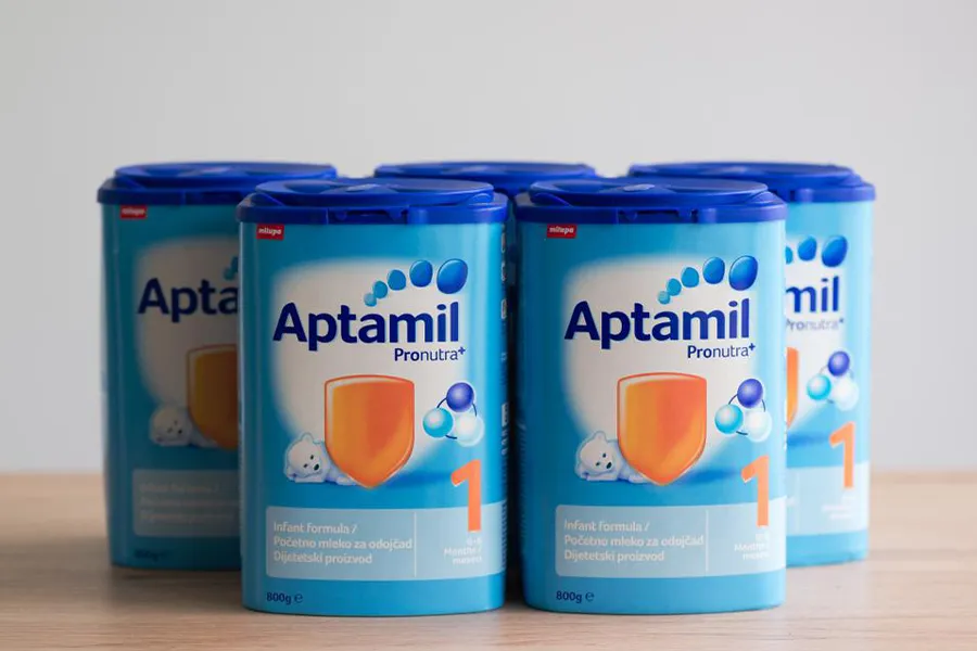 محصولات آپتامیل Aptamil و مزایای آن چیست؟