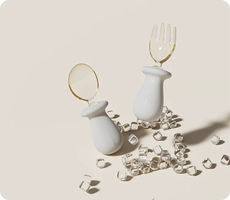 قاشق و چنگال کوچک نوزاد هی اور شی He or she