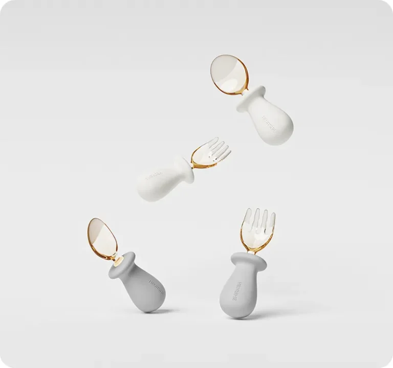 قاشق و چنگال کوچک نوزاد هی اور شی He or she